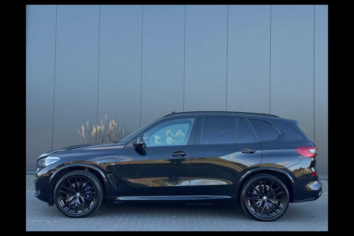BMW X5 xDrive45e M PACK 395pk PANO ECC CAMERA LEDER SPORTVELGEN