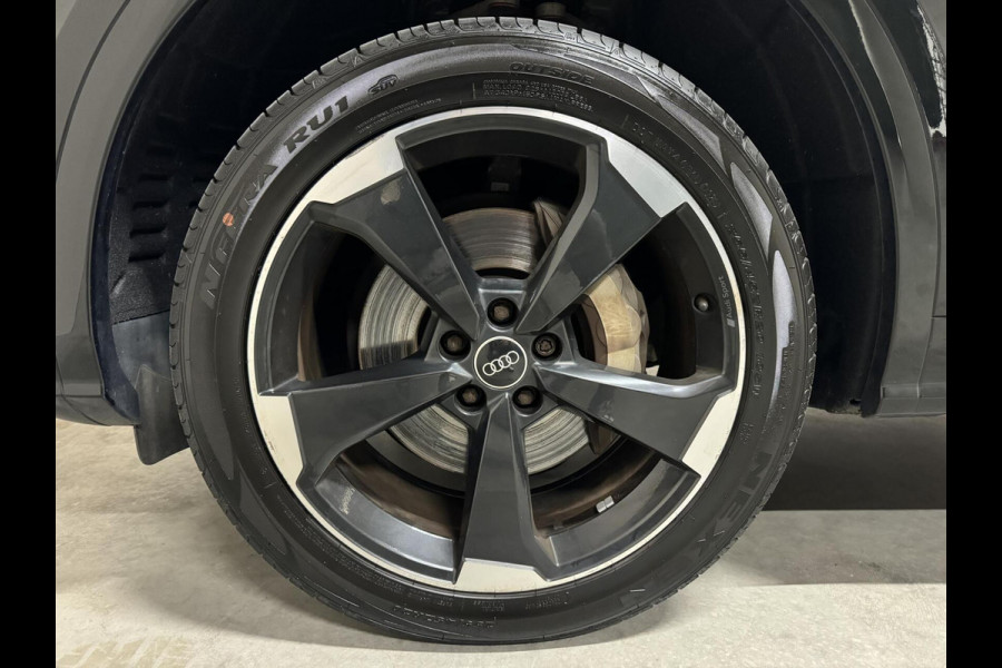 Audi Q5 50 TFSIe Quattro Black Edition RS Seats Pano Sfeer CarPlay