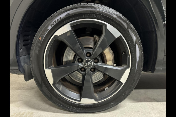 Audi Q5 50 TFSIe Quattro Black Edition RS Seats Pano Sfeer CarPlay