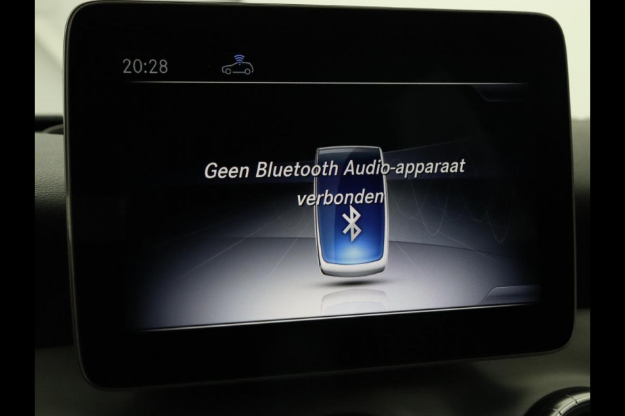 Mercedes-Benz CLA-Klasse Shooting Brake 180 | Trekhaak | Camera | Navigatie | Leder | LED | Cruise control | Sportstoelen | LMV 18 inch