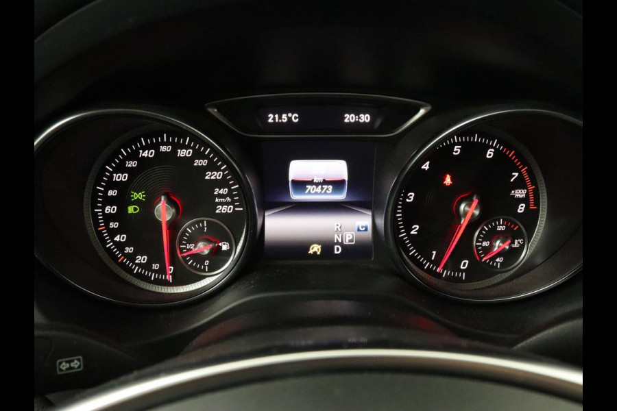 Mercedes-Benz CLA-Klasse Shooting Brake 180 | Trekhaak | Camera | Navigatie | Leder | LED | Cruise control | Sportstoelen | LMV 18 inch