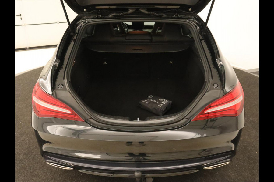 Mercedes-Benz CLA-Klasse Shooting Brake 180 | Trekhaak | Camera | Navigatie | Leder | LED | Cruise control | Sportstoelen | LMV 18 inch