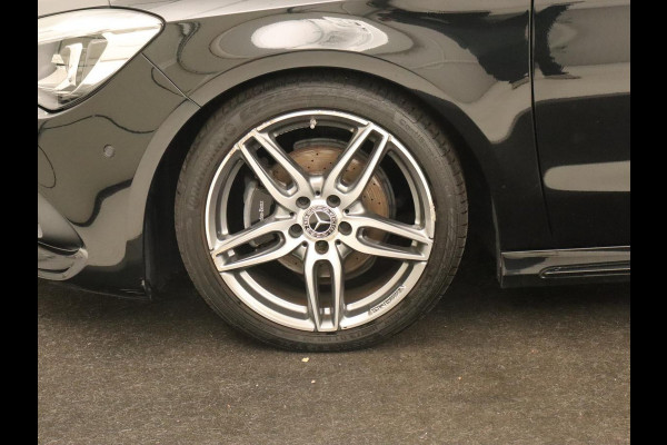 Mercedes-Benz CLA-Klasse Shooting Brake 180 | Trekhaak | Camera | Navigatie | Leder | LED | Cruise control | Sportstoelen | LMV 18 inch