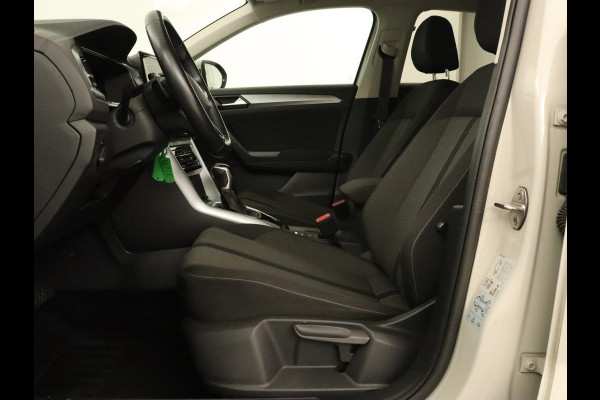 Volkswagen T-Roc 1.5 TSI Life Bns | Camera | Navigatie | Stoelverwarming | Carplay | Getint glas | Adaptive cruise | Climate control