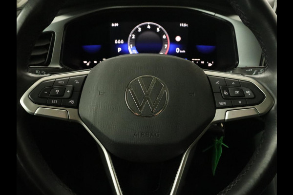 Volkswagen T-Roc 1.5 TSI Life Bns | Camera | Navigatie | Stoelverwarming | Carplay | Getint glas | Adaptive cruise | Climate control
