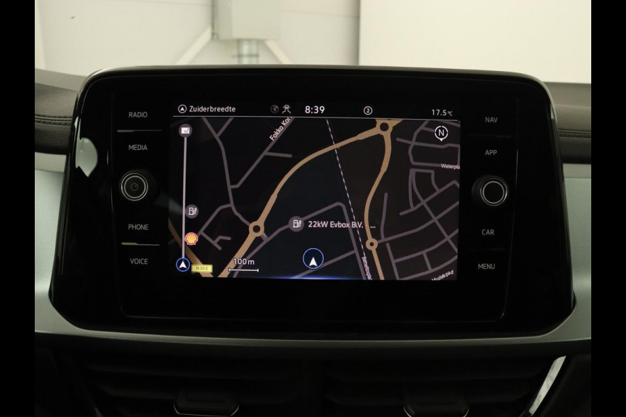 Volkswagen T-Roc 1.5 TSI Life Bns | Camera | Navigatie | Stoelverwarming | Carplay | Getint glas | Adaptive cruise | Climate control