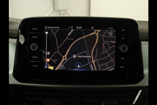 Volkswagen T-Roc 1.5 TSI Life Bns | Camera | Navigatie | Stoelverwarming | Carplay | Getint glas | Adaptive cruise | Climate control