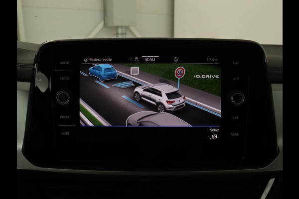 Volkswagen T-Roc 1.5 TSI Life Bns | Camera | Navigatie | Stoelverwarming | Carplay | Getint glas | Adaptive cruise | Climate control