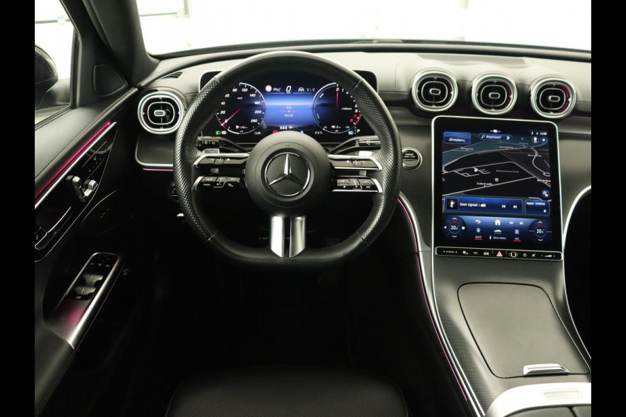 Mercedes-Benz C-Klasse 300 e AMG Line | Panoramadak | Wegklapbare trekhaak | Sfeerverlichting | Elektrische stoelen | Stoelverwarming | 360 Camera | Leder | Memory | Carplay