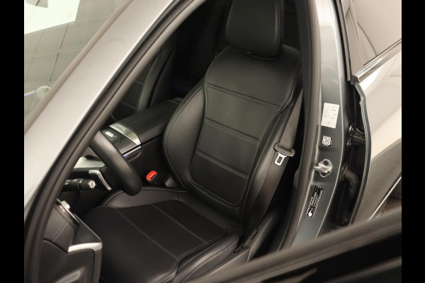 Mercedes-Benz C-Klasse 300 e AMG Line | Panoramadak | Wegklapbare trekhaak | Sfeerverlichting | Elektrische stoelen | Stoelverwarming | 360 Camera | Leder | Memory | Carplay