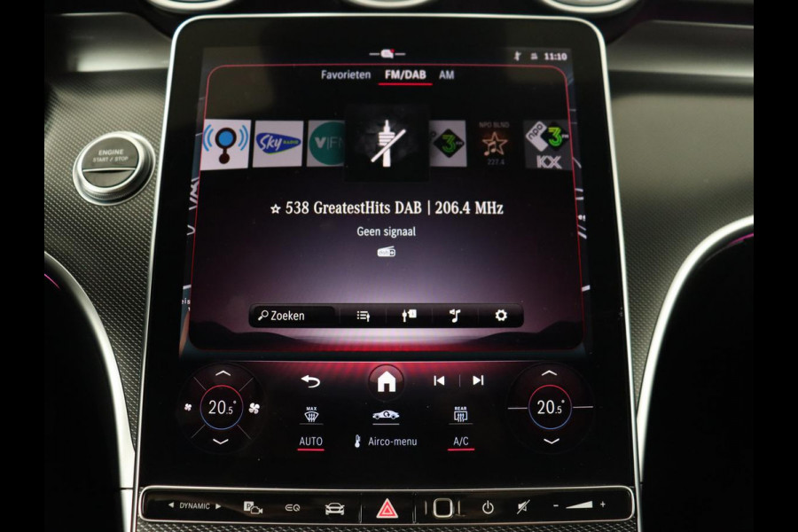 Mercedes-Benz C-Klasse 300 e AMG Line | Panoramadak | Wegklapbare trekhaak | Sfeerverlichting | Elektrische stoelen | Stoelverwarming | 360 Camera | Leder | Memory | Carplay
