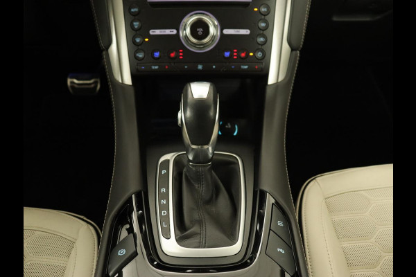 Ford Mondeo 2.0 IVCT HEV Vignale | Leder | Stoelverwarming | LED | LMV 18 inch | Navigatie | Carplay | Elektrische stoelen | Camera Ford Mondeo 2.0 IVCT HEV Vignale | Leder | Stoelverwarming | LED | LMV 18 inch | Navigatie | Carplay | Elektrische stoelen | Camera
