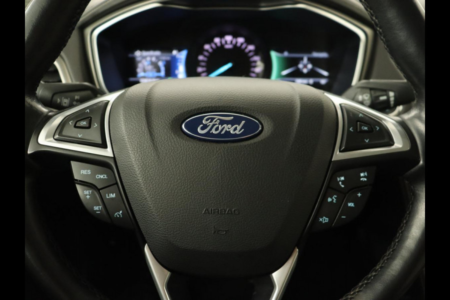 Ford Mondeo 2.0 IVCT HEV Vignale | Leder | Stoelverwarming | LED | LMV 18 inch | Navigatie | Carplay | Elektrische stoelen | Camera Ford Mondeo 2.0 IVCT HEV Vignale | Leder | Stoelverwarming | LED | LMV 18 inch | Navigatie | Carplay | Elektrische stoelen | Camera