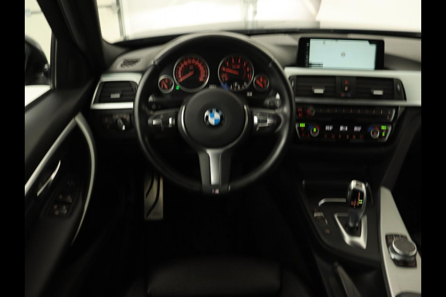 BMW 3 Serie Touring 318i Centennial High Executive