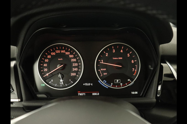 BMW 2 Serie Active Tourer 220i High Executive | Trekhaak | Head-up display | Cruise Control | lederen bekleding | LED koplampen | Navigatie | Stoelverwarming | LMV 17 |