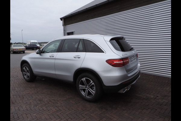 Mercedes-Benz GLC 250 4MATIC motor schade diefstal panoramadak