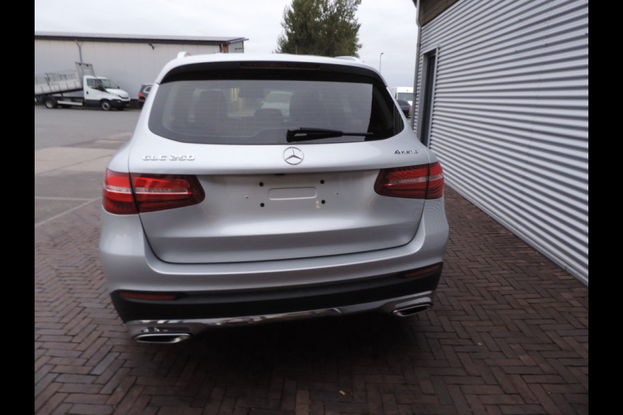 Mercedes-Benz GLC 250 4MATIC motor schade diefstal panoramadak