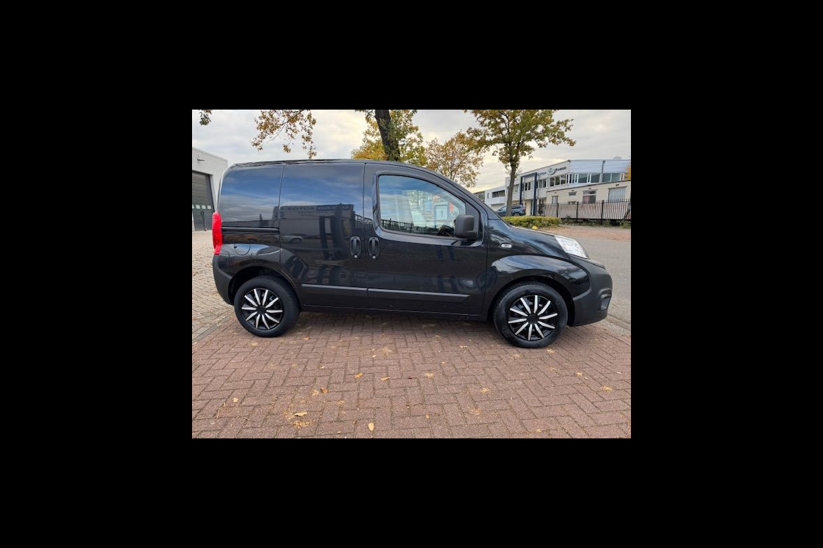 Fiat Fiorino 1.3 Multijet Euro 6 83.000km Airco,Schuifdeur Fiat Fiorino 1.3 Multijet Euro 6 83.000km Airco,Schuifdeur