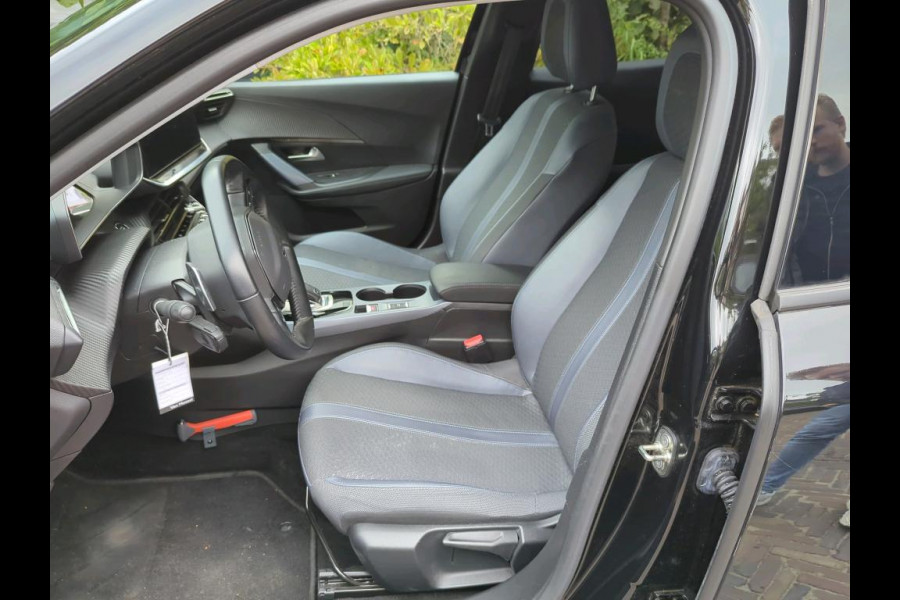 Peugeot 2008 1.2 PureTech Blue Lease Allure NL-AUTO | FULL LED | TREKHAAK