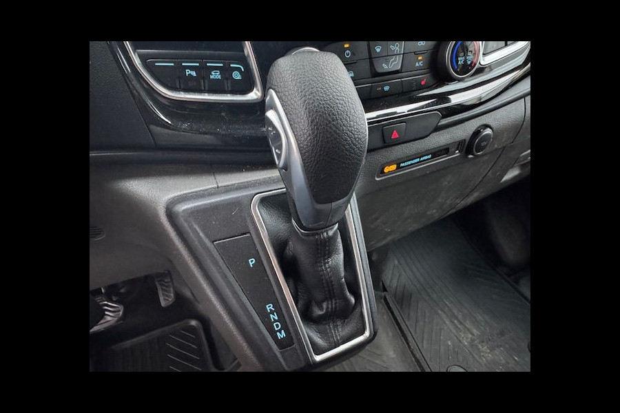 Ford Transit Custom 300 2.0 TDCI 130pk L2 H1 Limited Automaat 3persoons Airco/ECC,Navigatie,Camera 1e Eigenaar Ford Transit Custom 300 2.0 TDCI 130pk L2 H1 Limited Automaat 3persoons Airco/ECC,Navigatie,Camera 1e Eigenaar