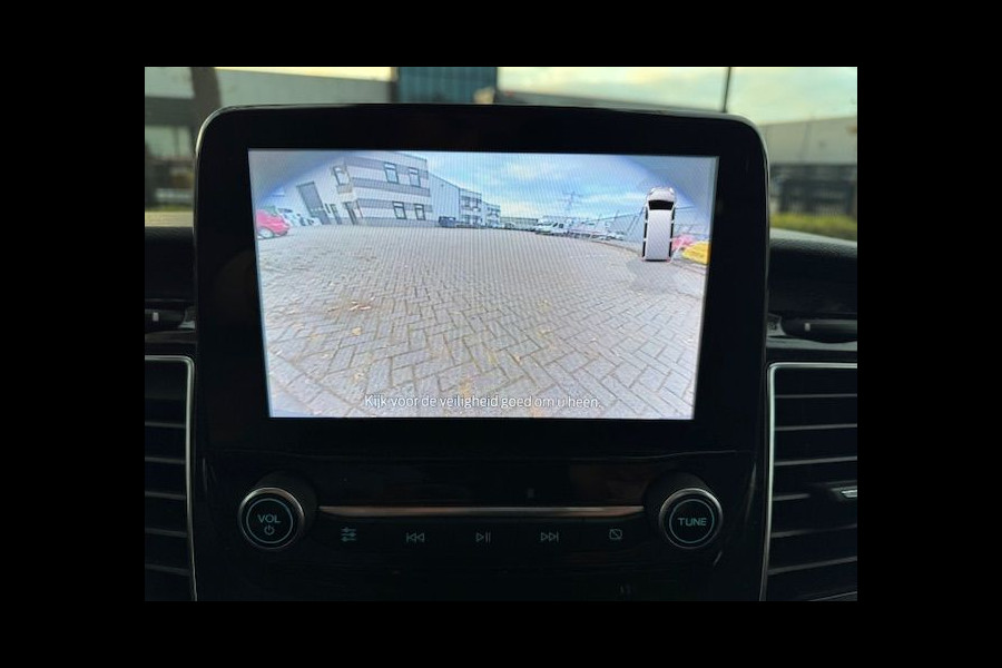 Ford Transit Custom 300 2.0 TDCI 130pk L2 H1 Limited Automaat 3persoons Airco/ECC,Navigatie,Camera 1e Eigenaar Ford Transit Custom 300 2.0 TDCI 130pk L2 H1 Limited Automaat 3persoons Airco/ECC,Navigatie,Camera 1e Eigenaar