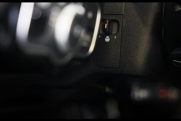 Mercedes-Benz CLA-Klasse Shooting Brake 250 e AMG 45 Look / Memory / Elek Stoelen / Acc / Head Up / 360 Camera / Pano / 20 Inch Mercedes-Benz CLA-Klasse Shooting Brake 250 e AMG 45 Look / Memory / Elek Stoelen / Acc / Head Up / 360 Camera / Pano / 20 Inch