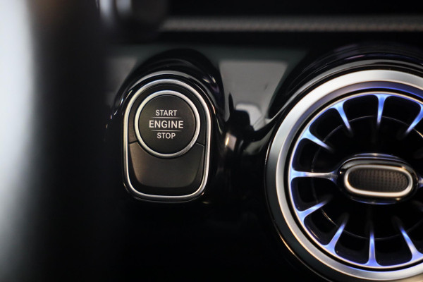 Mercedes-Benz CLA-Klasse Shooting Brake 250 e AMG 45 Look / Memory / Elek Stoelen / Acc / Head Up / 360 Camera / Pano / 20 Inch Mercedes-Benz CLA-Klasse Shooting Brake 250 e AMG 45 Look / Memory / Elek Stoelen / Acc / Head Up / 360 Camera / Pano / 20 Inch