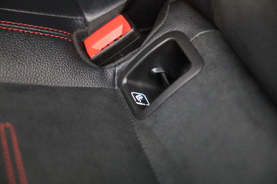 Mercedes-Benz CLA-Klasse Shooting Brake 250 e AMG 45 Look / Memory / Elek Stoelen / Acc / Head Up / 360 Camera / Pano / 20 Inch Mercedes-Benz CLA-Klasse Shooting Brake 250 e AMG 45 Look / Memory / Elek Stoelen / Acc / Head Up / 360 Camera / Pano / 20 Inch