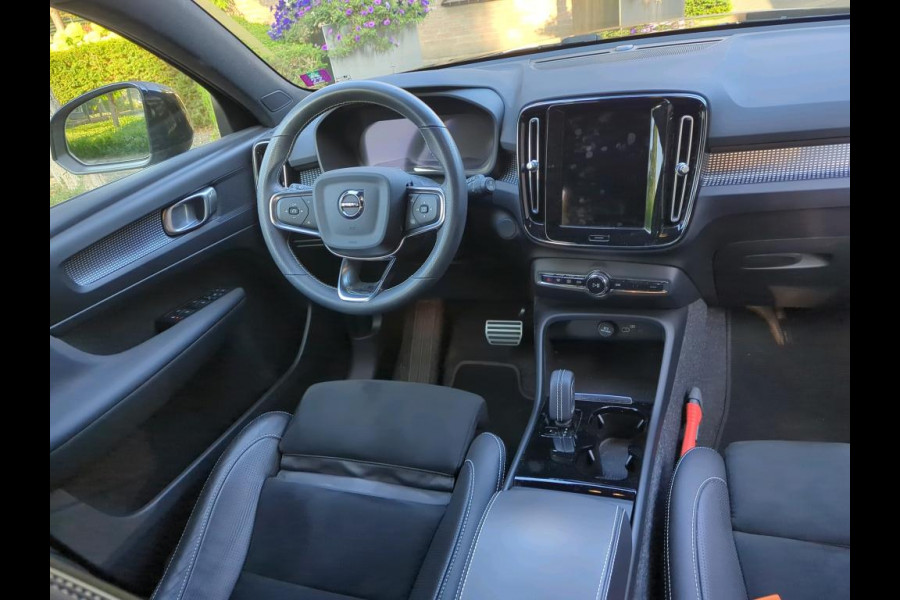 Volvo XC40 Recharge P8 AWD R-Design NL-AUTO | GOOGLE AUTOMOTIVE | WARMTEPOMP