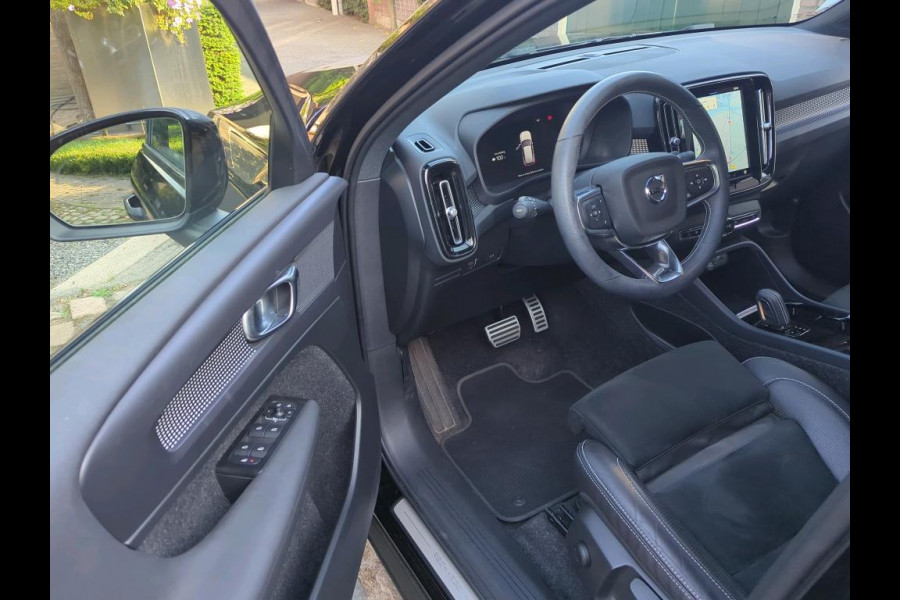 Volvo XC40 Recharge P8 AWD R-Design NL-AUTO | GOOGLE AUTOMOTIVE | WARMTEPOMP