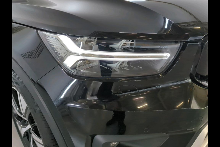 Volvo XC40 Recharge P8 AWD R-Design NL-AUTO | LEDER | CAMERA