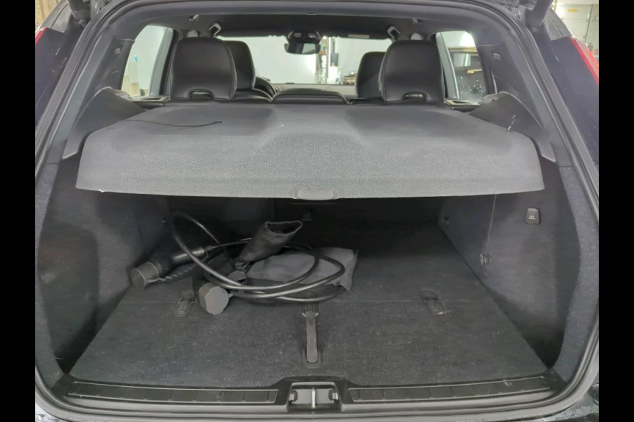 Volvo XC40 Recharge P8 AWD R-Design NL-AUTO | LEDER | CAMERA