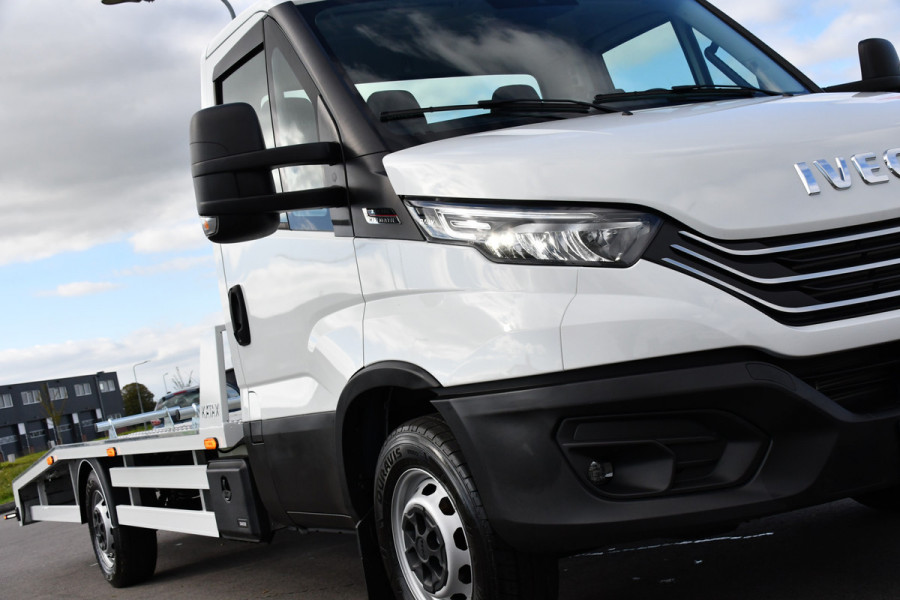 Iveco 35S18 Daily | Oprijwagen | Geveerde stoel | 3,5t trekgw. | Adaptive CC | LED NAV ECC Adaptive CC | Faustmann opbouw | 1100 KG Laadvermogen