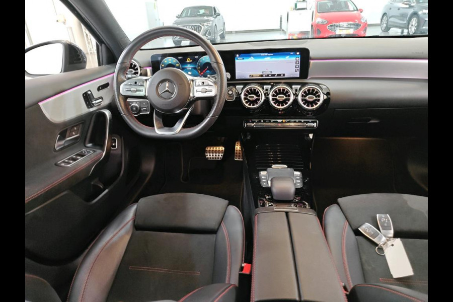 Mercedes-Benz A-Klasse 250 e Business Solution AMG Limited NL-AUTO | PANODAK | 360 SENSOREN | CAMERA