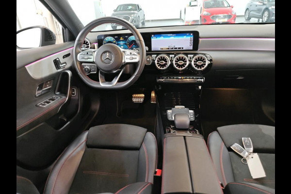 Mercedes-Benz A-Klasse 250 e Business Solution AMG Limited NL-AUTO | PANODAK | 360 SENSOREN | CAMERA
