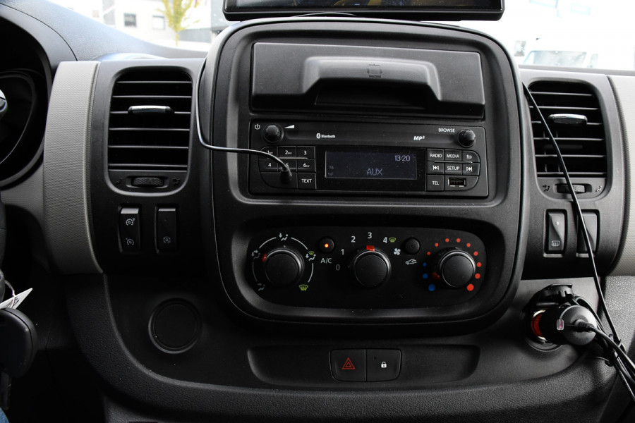 Renault Trafic 1.6 dCi T29 L2H1 PB Edition Cruise, Sensoren, 2 x Schuifdeur, 125pk, Trekhaak, Airco, Uniek!