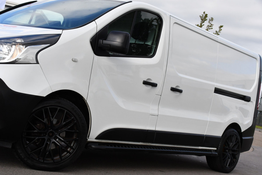 Renault Trafic 1.6 dCi T29 L2H1 PB Edition Cruise, Sensoren, 2 x Schuifdeur, 125pk, Trekhaak, Airco, Uniek!