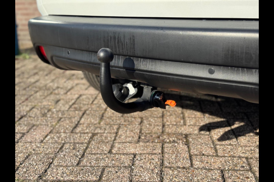 Peugeot 2008 1.2 PureTech Blue Lion 2018 NAVI CLIMA NAP! Peugeot 2008 1.2 PureTech Blue Lion 2018 NAVI CLIMA NAP!