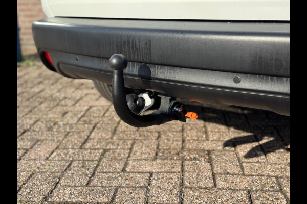 Peugeot 2008 1.2 PureTech Blue Lion 2018 NAVI CLIMA NAP! Peugeot 2008 1.2 PureTech Blue Lion 2018 NAVI CLIMA NAP!