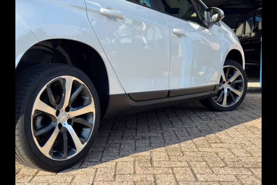 Peugeot 2008 1.2 PureTech Blue Lion 2018 NAVI CLIMA NAP! Peugeot 2008 1.2 PureTech Blue Lion 2018 NAVI CLIMA NAP!