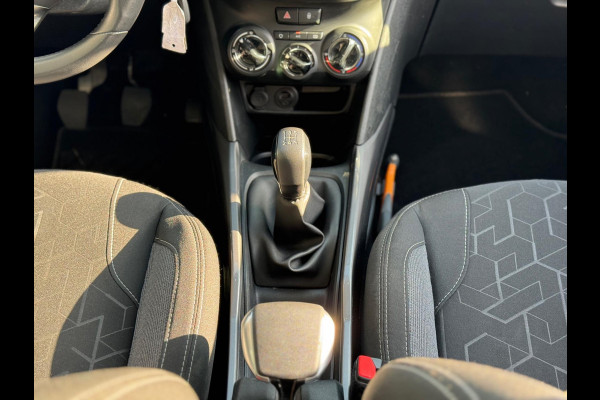 Peugeot 2008 1.2 PureTech Blue Lion 2018 NAVI CLIMA NAP! Peugeot 2008 1.2 PureTech Blue Lion 2018 NAVI CLIMA NAP!