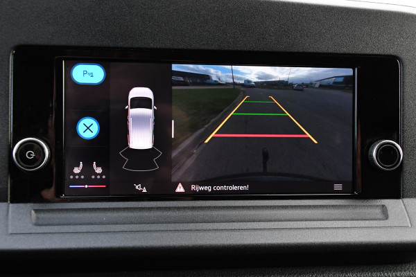 Volkswagen Caddy Cargo 2.0 TDI Black Edition Virtual, Camera, Stoelverwarming, 122pk, Automaat, LED, Trekhaak, Carplay, Uniek!
