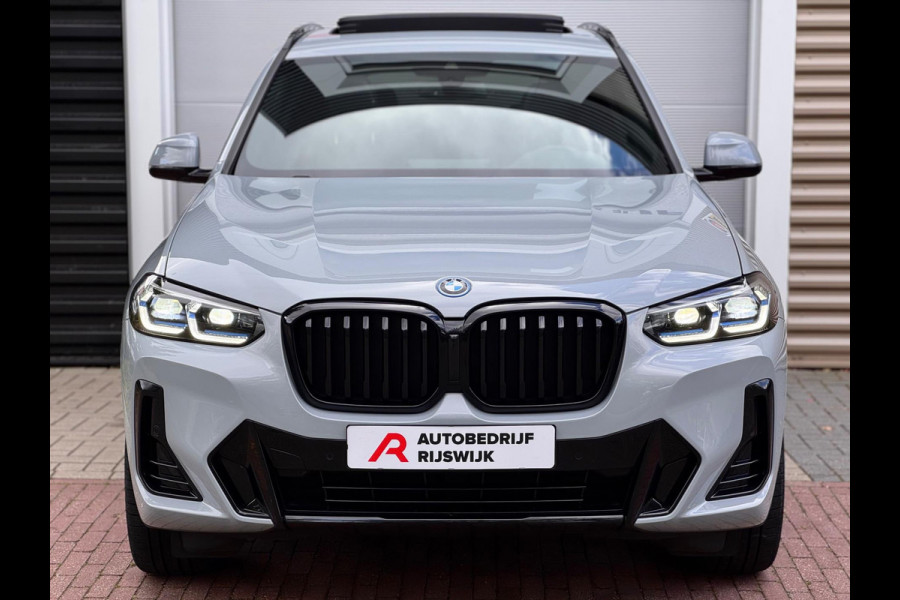 BMW X3 XDrive30e High Executive Pano/Laser/HuD/Camera