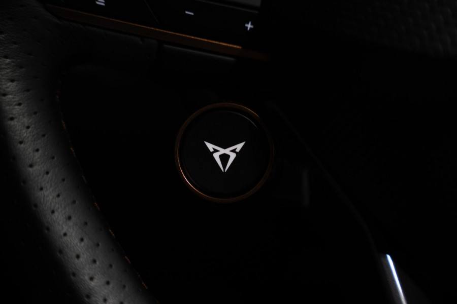 CUPRA Formentor 1.4 e-Hybrid VZ Performance | Panorama | 360 Camera | Trekhaak