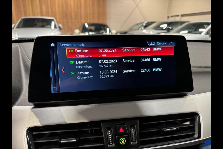 BMW X1 X-Drive25e eDrive M-Pakket, Apple Carplay, Ambiënte Light, Navi, Camera, PDC, Cruise, Voll Led, Dealer Onderhouden