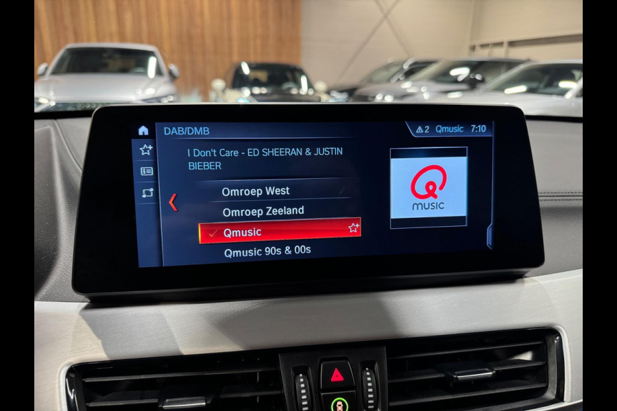 BMW X1 X-Drive25e eDrive M-Pakket, Apple Carplay, Ambiënte Light, Navi, Camera, PDC, Cruise, Voll Led, Dealer Onderhouden