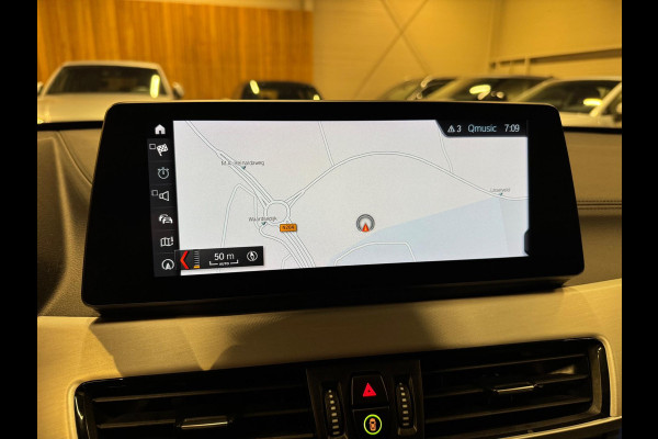 BMW X1 X-Drive25e eDrive M-Pakket, Apple Carplay, Ambiënte Light, Navi, Camera, PDC, Cruise, Voll Led, Dealer Onderhouden
