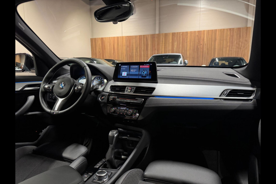 BMW X1 X-Drive25e eDrive M-Pakket, Apple Carplay, Ambiënte Light, Navi, Camera, PDC, Cruise, Voll Led, Dealer Onderhouden