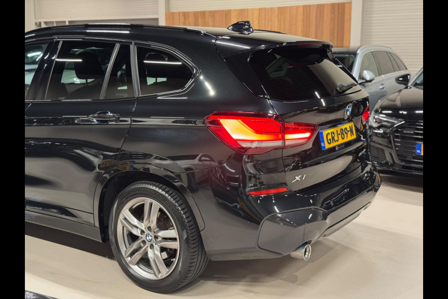 BMW X1 X-Drive25e eDrive M-Pakket, Apple Carplay, Ambiënte Light, Navi, Camera, PDC, Cruise, Voll Led, Dealer Onderhouden