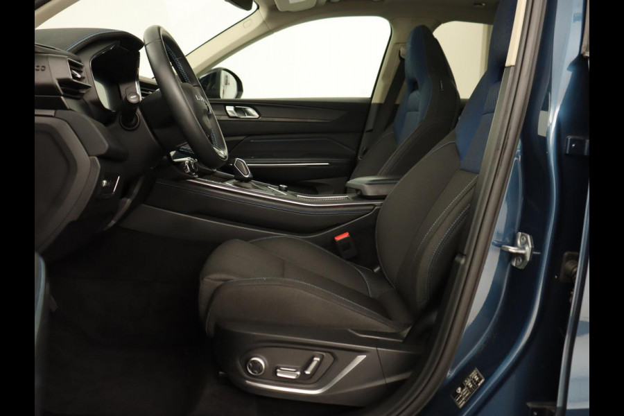 Lynk & Co 01 1.5 Plug In | Panoramadak | Infinity by Harman | Camera | Adaptive cruise | Stoelverwarming | Carplay | Memory | Full LED Lynk & Co 01 1.5 Plug In | Panoramadak | Infinity by Harman | Camera | Adaptive cruise | Stoelverwarming | Carplay | Memory | Full LED